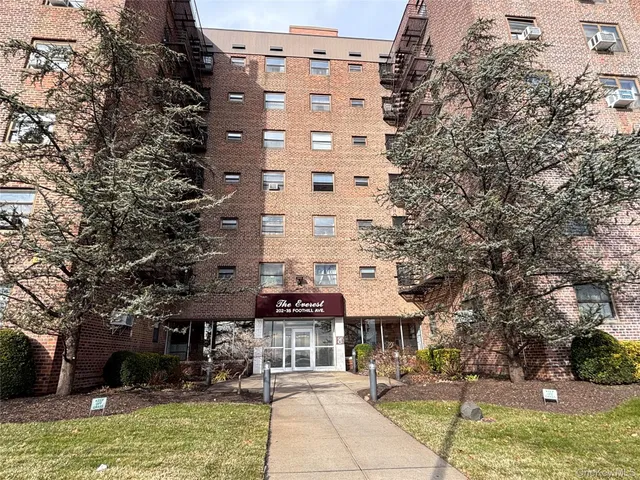 $168,000 | 202-35 Foothill Avenue, Unit A21 | Holliswood