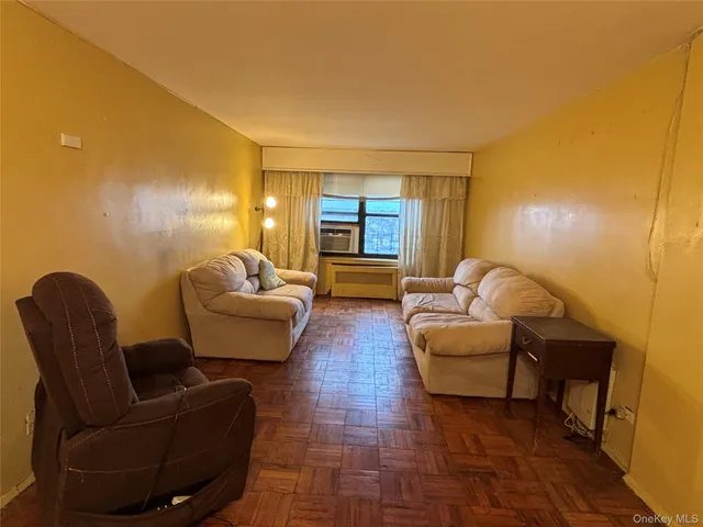 $168,000 | 202-35 Foothill Avenue, Unit A21 | Holliswood