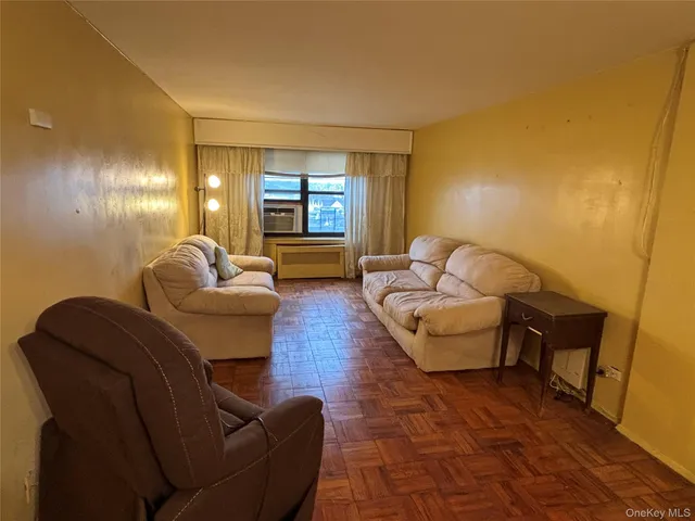 $168,000 | 202-35 Foothill Avenue, Unit A21 | Holliswood