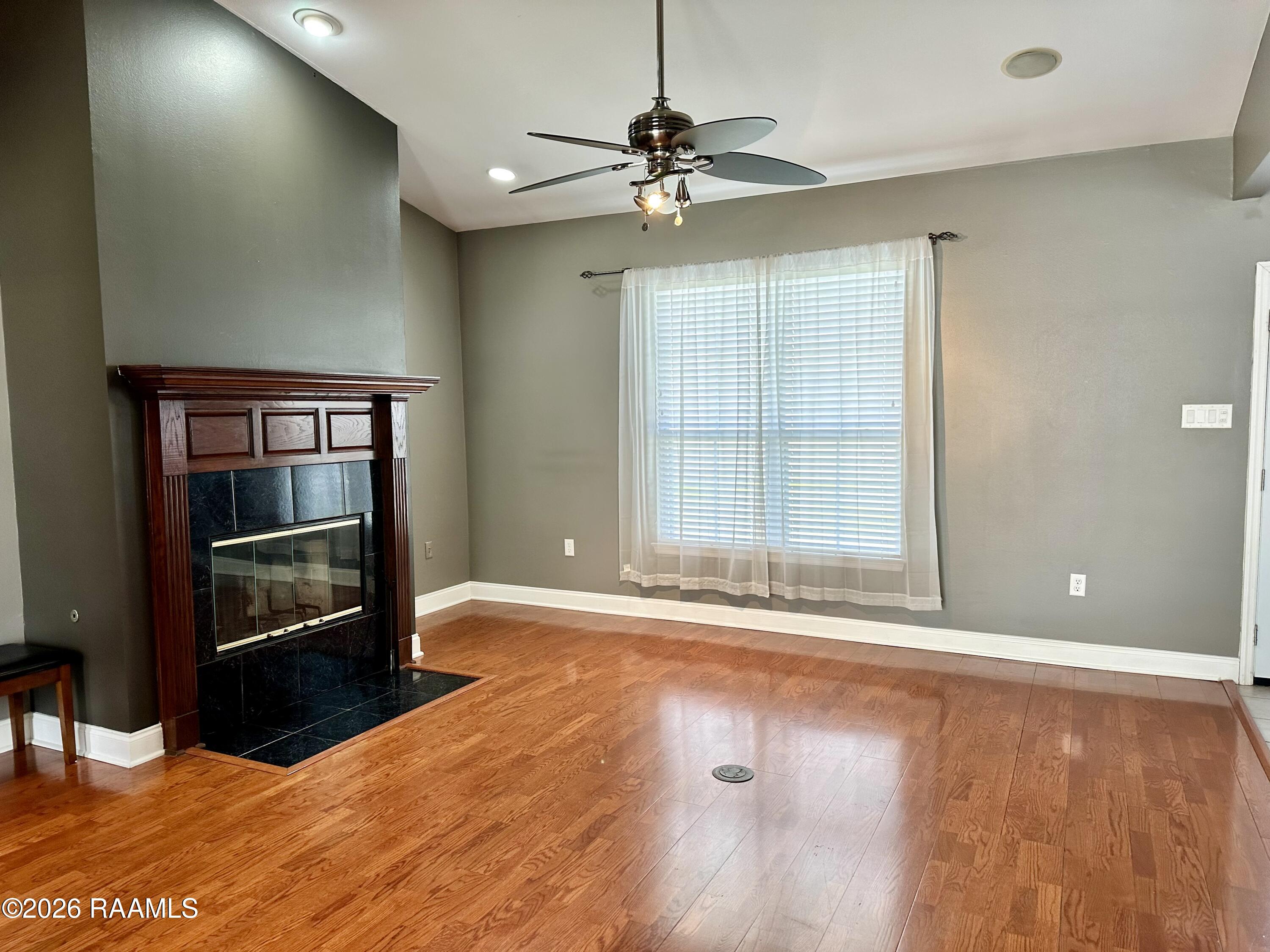 9721 Buttercup Drive Baton Rouge, LA 70809 - Photo 4 of 14 IMG_4466