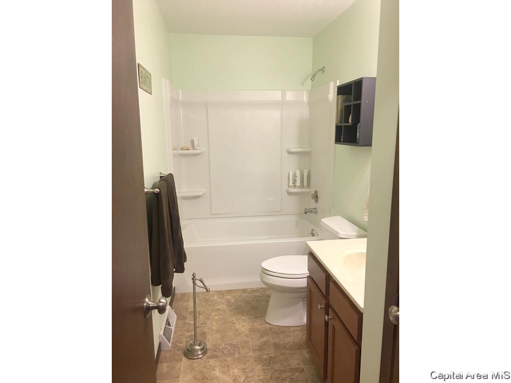1725 East Watch Avenue Springfield, IL 62702 - Photo 13 of 22
