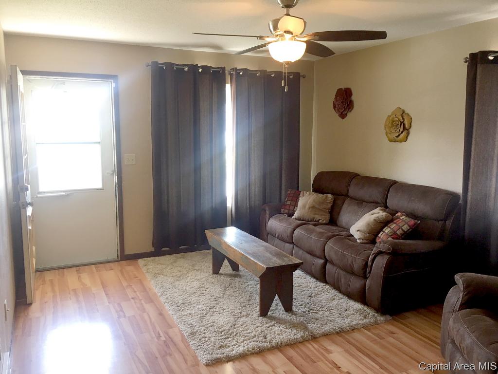 1725 East Watch Avenue Springfield, IL 62702 - Photo 6 of 22