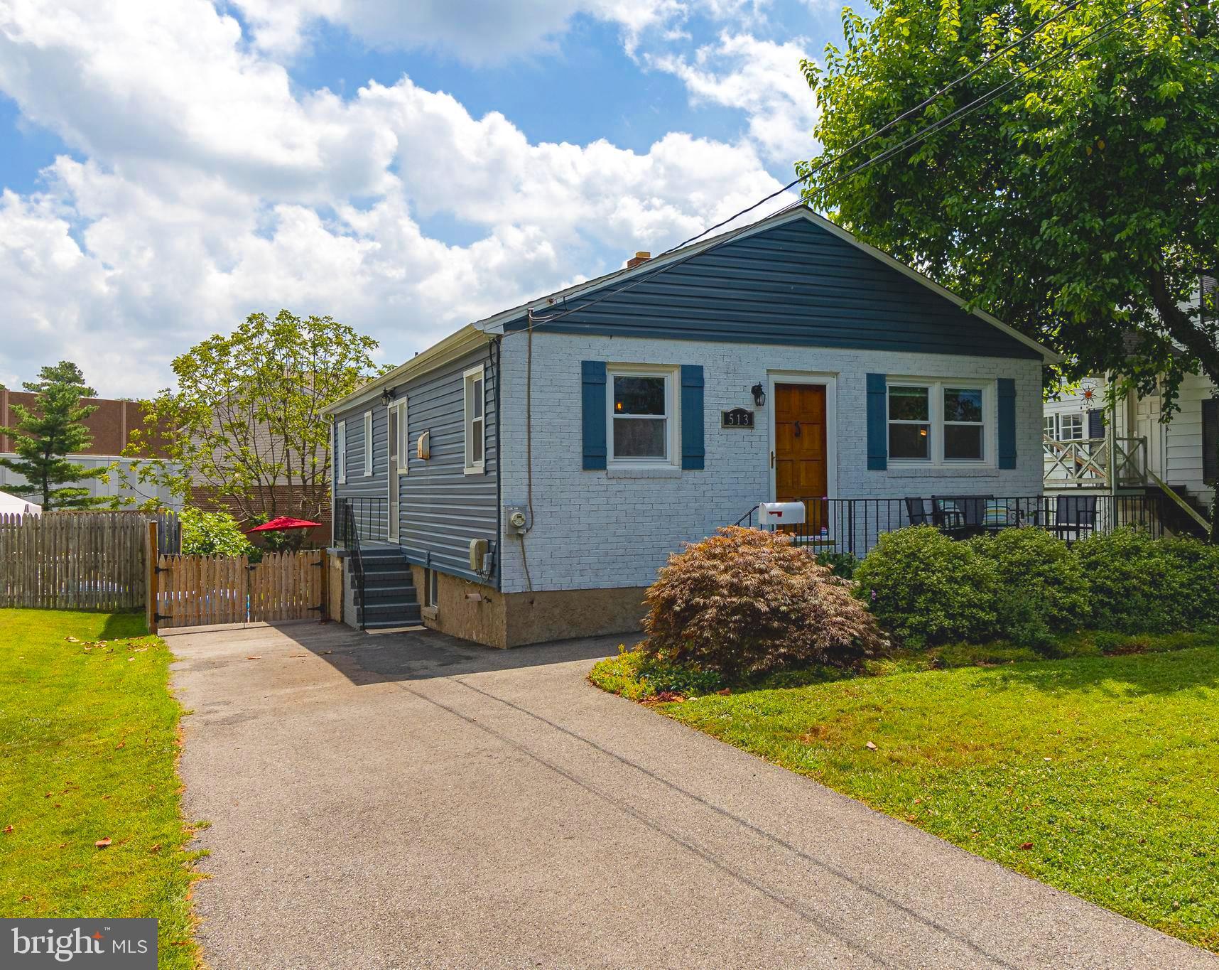 513 Valcour Road Catonsville, MD 21228 - Photo 2 of 27 Gallery Image 2