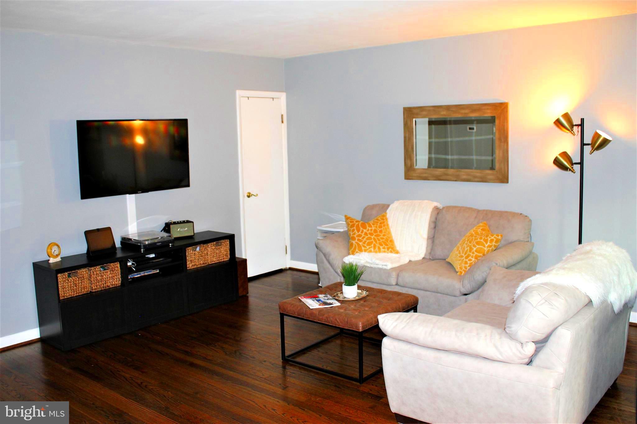 513 Valcour Road Catonsville, MD 21228 - Photo 5 of 27 Gallery Image 5