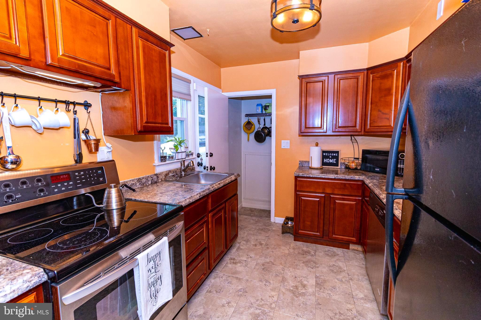 513 Valcour Road Catonsville, MD 21228 - Photo 8 of 27 Gallery Image 8