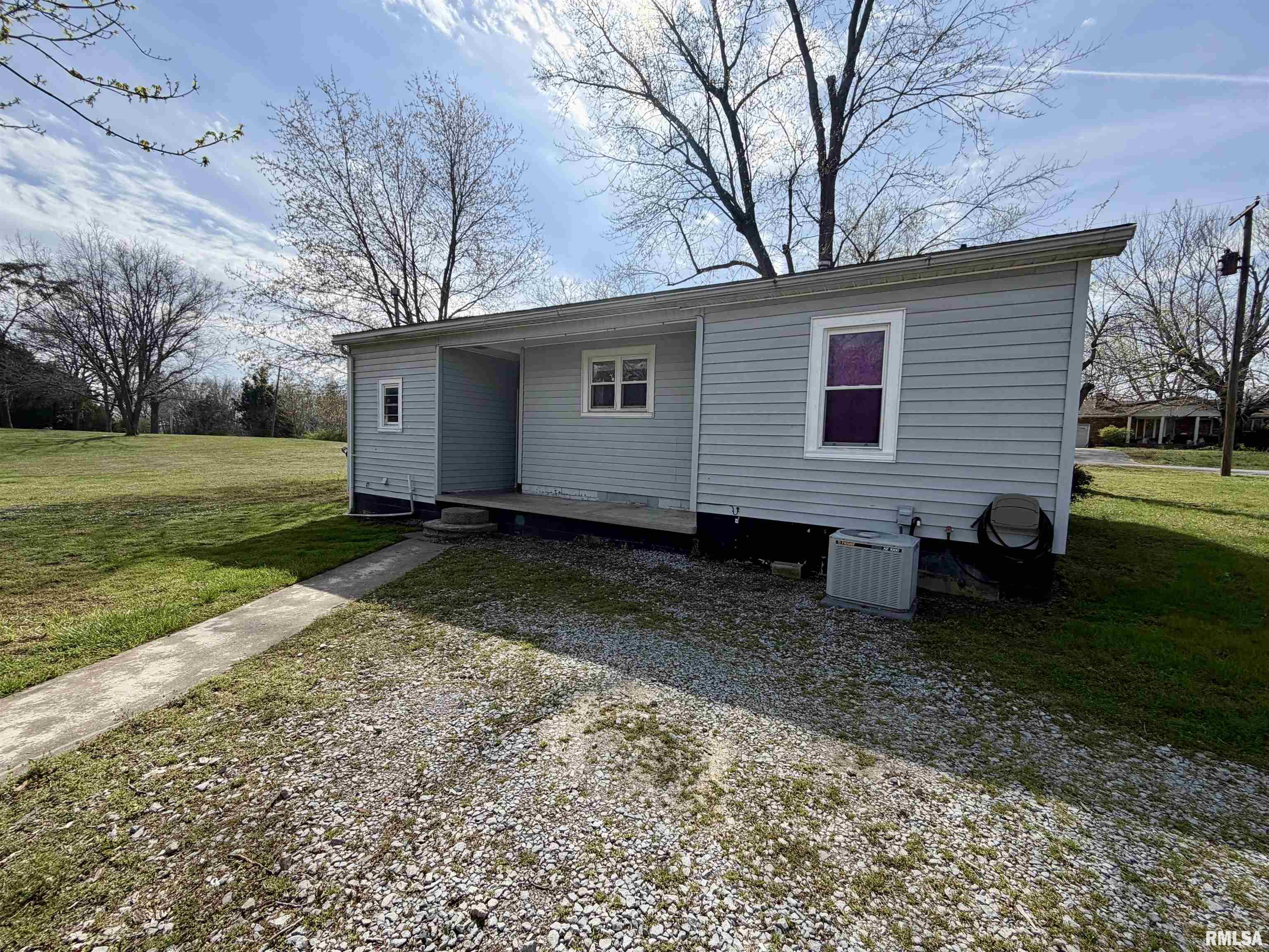 1950 Greenhill Road Eldorado, IL 62930 - Photo 19 of 25