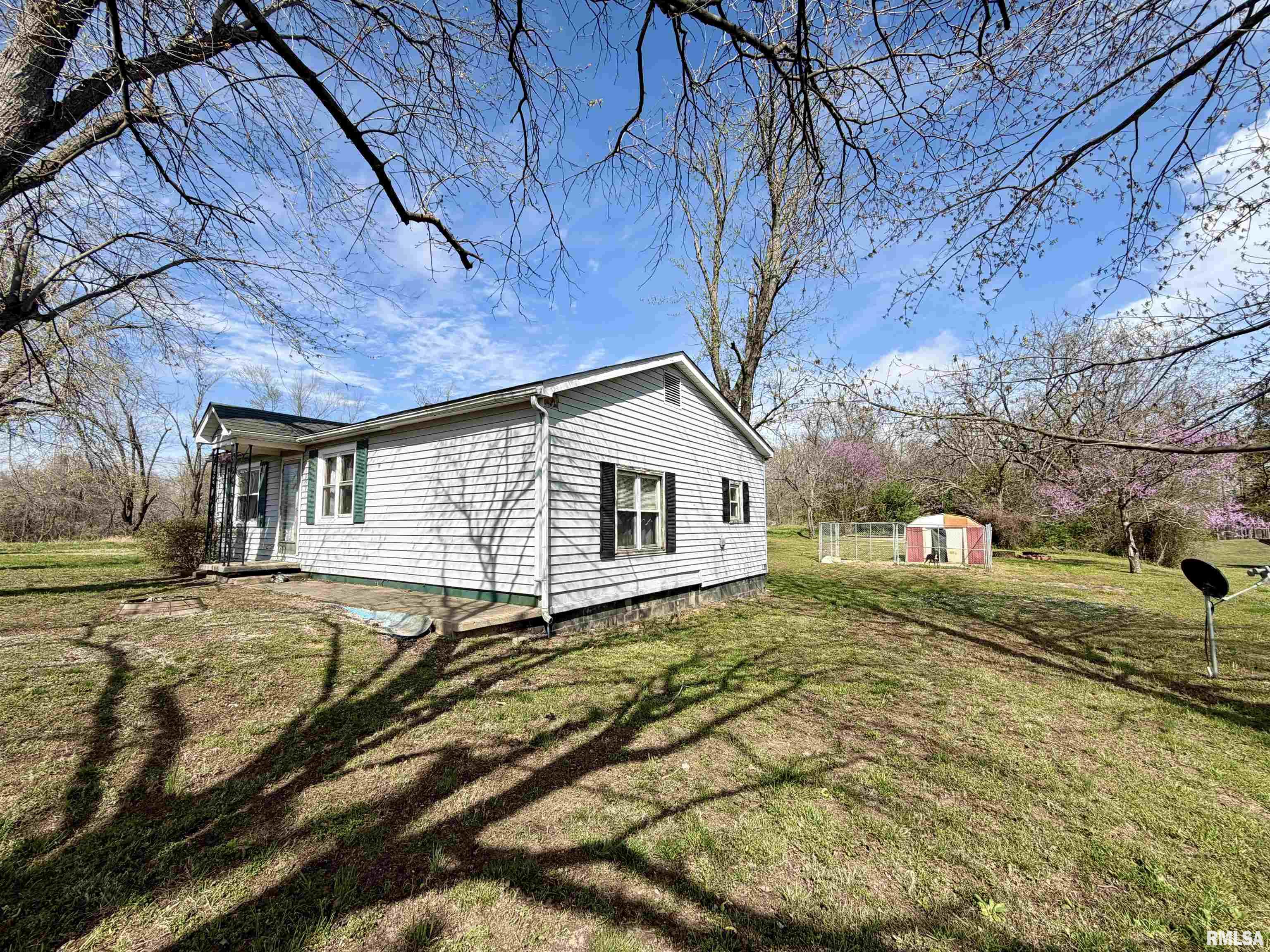 1950 Greenhill Road Eldorado, IL 62930 - Photo 23 of 25