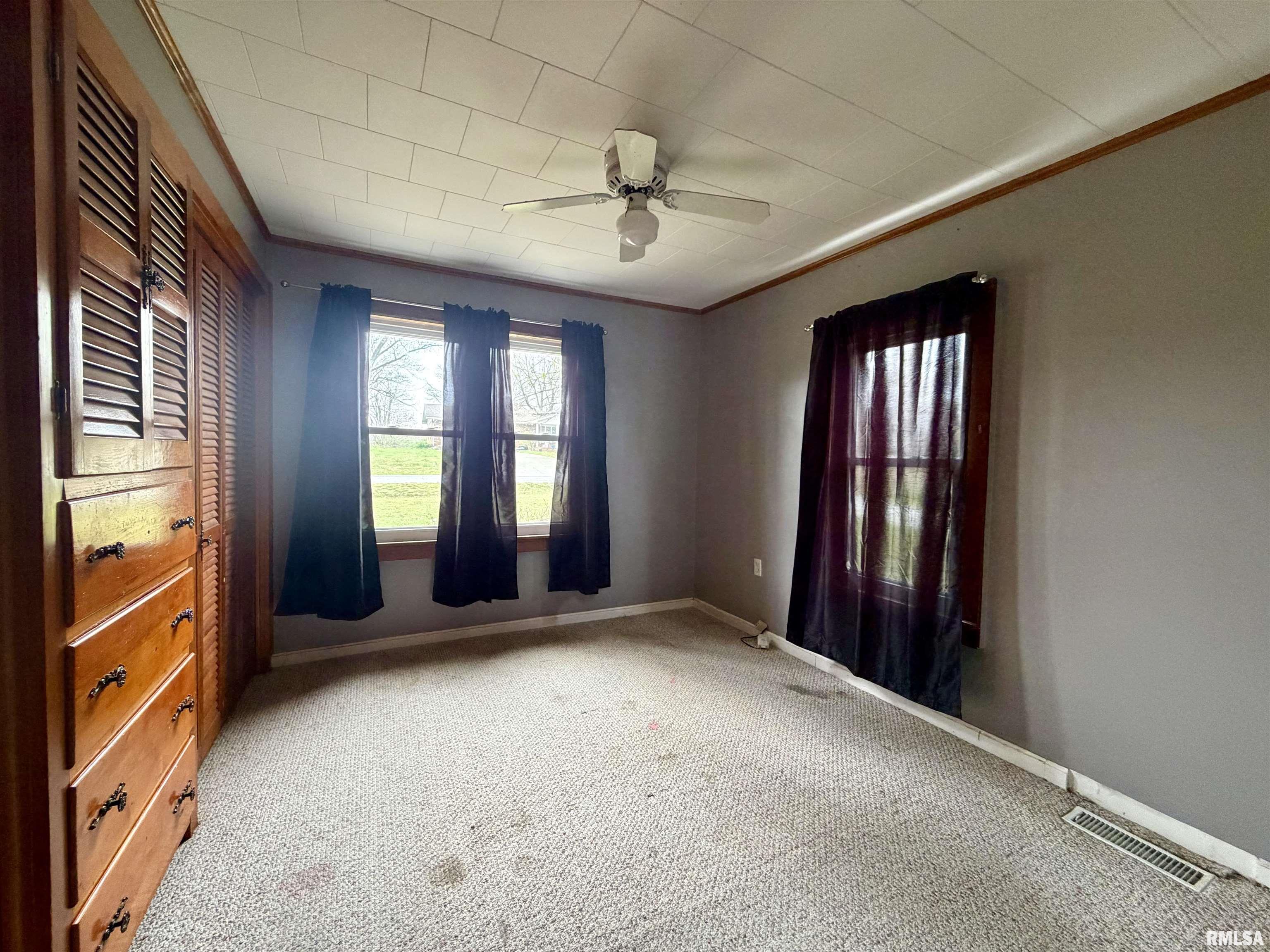 1950 Greenhill Road Eldorado, IL 62930 - Photo 9 of 25