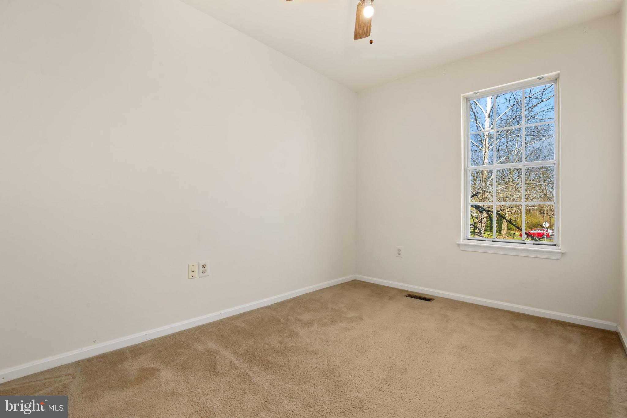 2024 Flowering Tree Terrace Silver Spring, MD 20902 - Photo 17 of 27