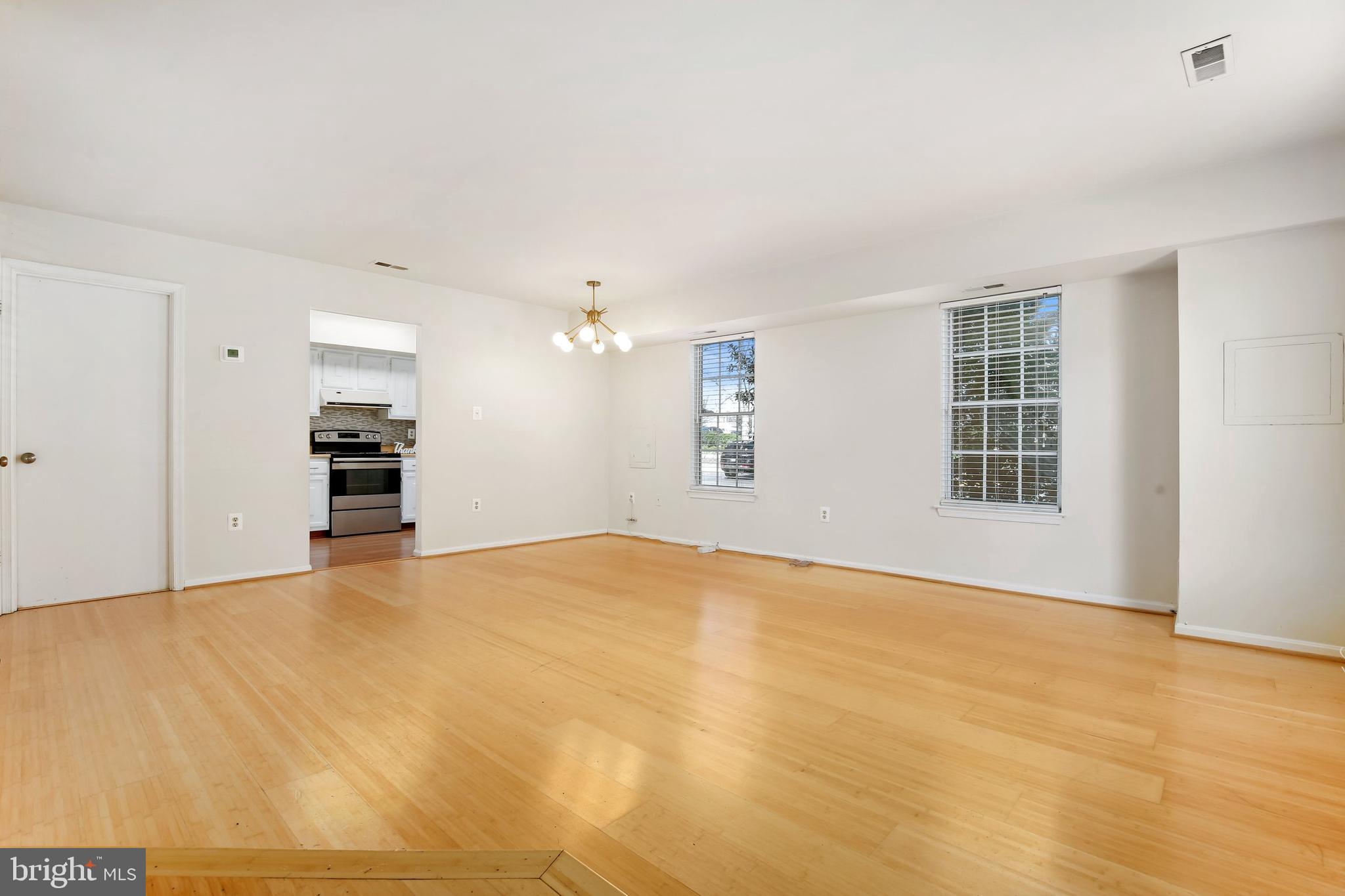 2024 Flowering Tree Terrace Silver Spring, MD 20902 - Photo 4 of 27