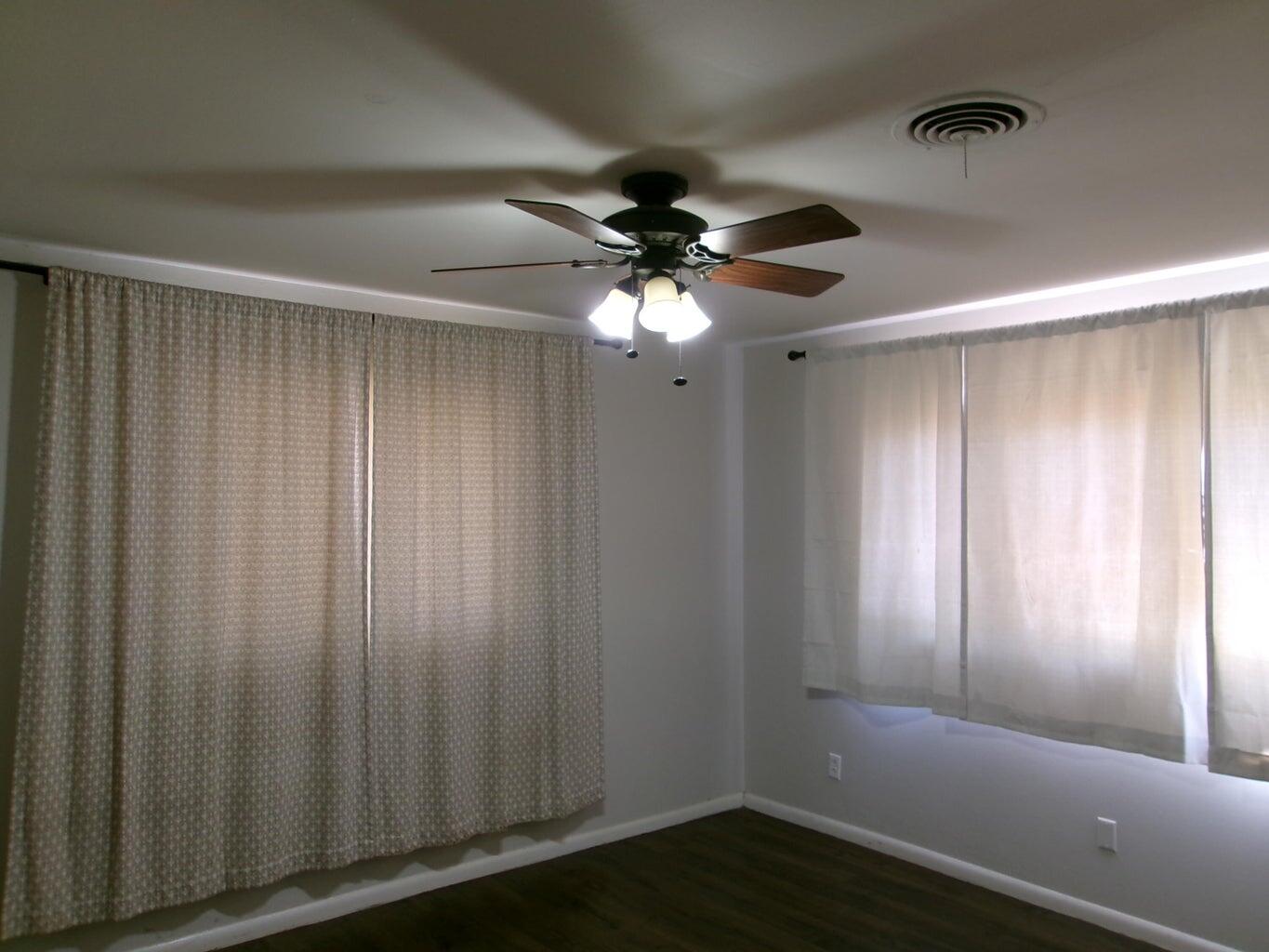 1201 Borger Plainview, TX 79072 - Photo 20 of 22 a view of empty room with ceiling fan