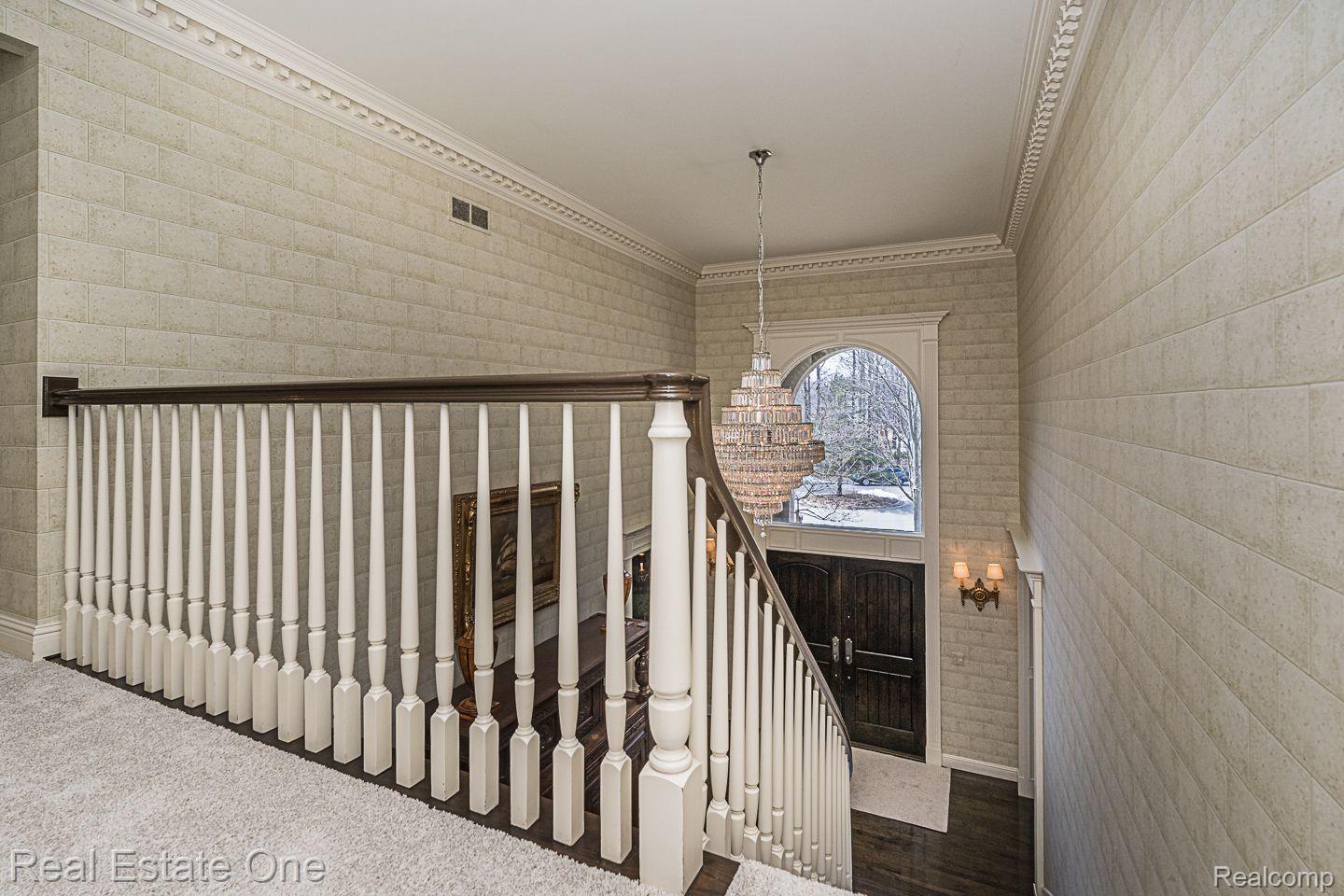 1926 Brookfield Road Rochester, MI 48306 - Photo 39 of 70 Gallery Image 39