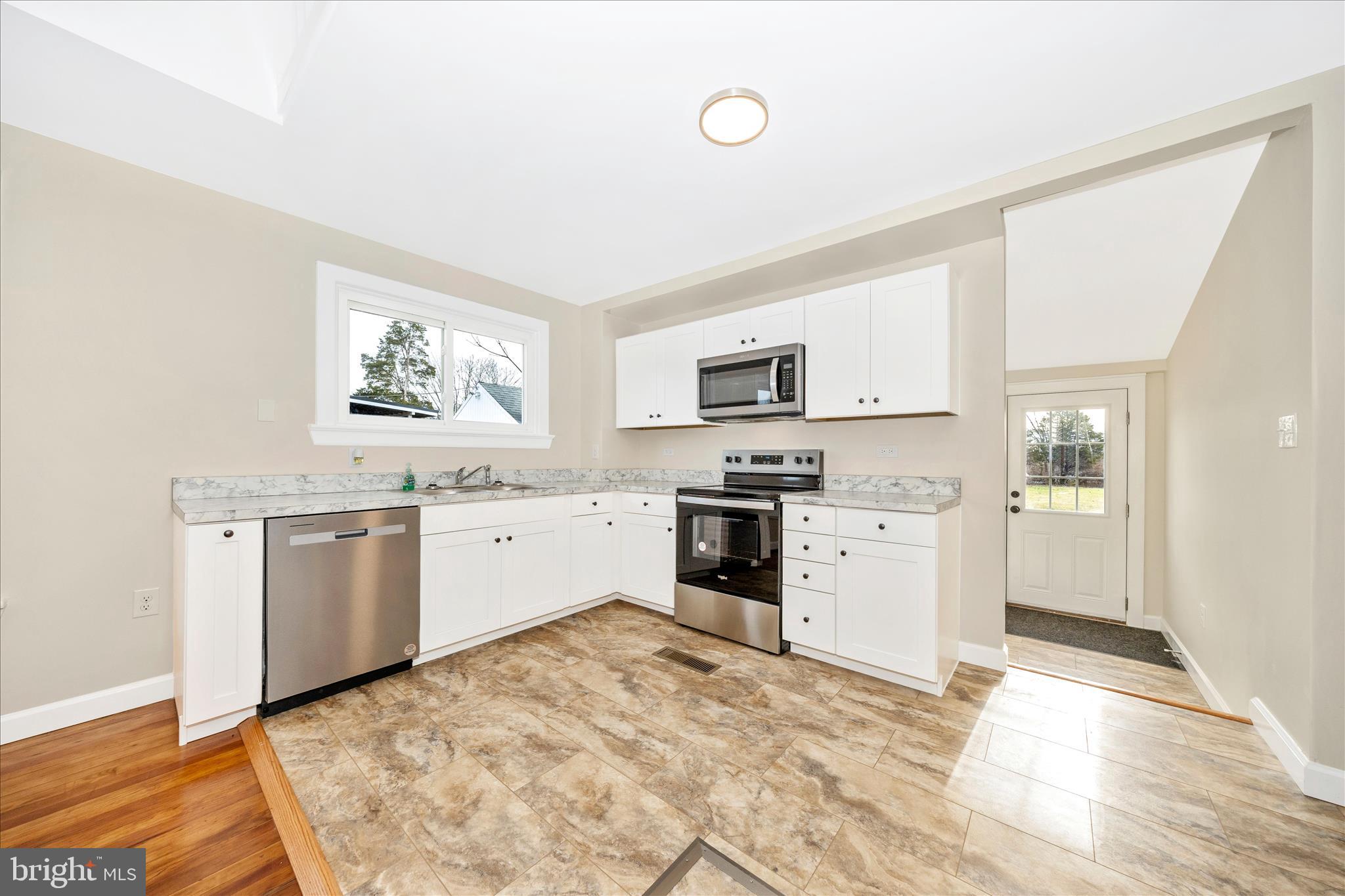 12401 Cedar Ridge Road Williamsport, MD 21795 - Photo 19 of 54 Kitchen