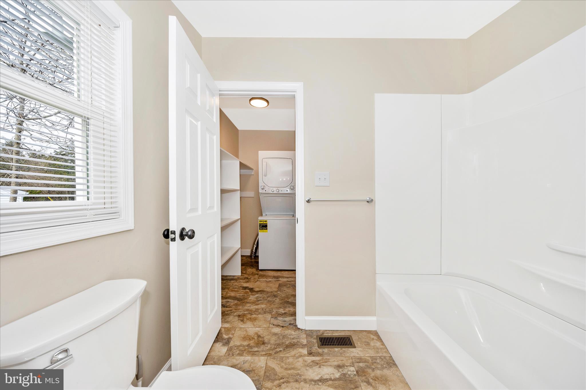 12401 Cedar Ridge Road Williamsport, MD 21795 - Photo 34 of 54 Hall Bathroom