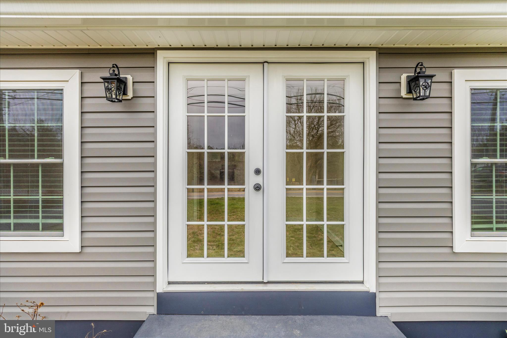 12401 Cedar Ridge Road Williamsport, MD 21795 - Photo 44 of 54 Front Door
