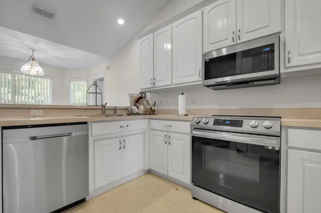 $3,400 | 3528 Leighton Hall Court, Tallahassee, FL 32309