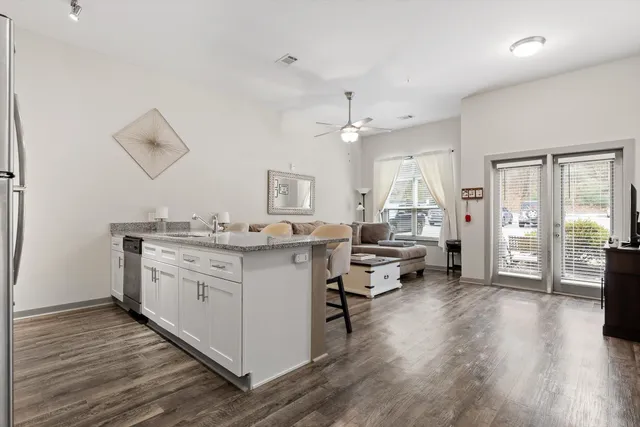 $280,000 | 782 Riverfront Parkway, Unit 107, Chattanooga, TN 37402