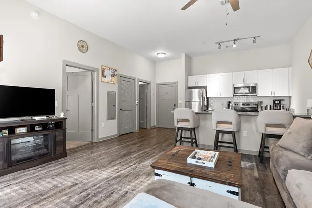 $280,000 | 782 Riverfront Parkway, Unit 107, Chattanooga, TN 37402