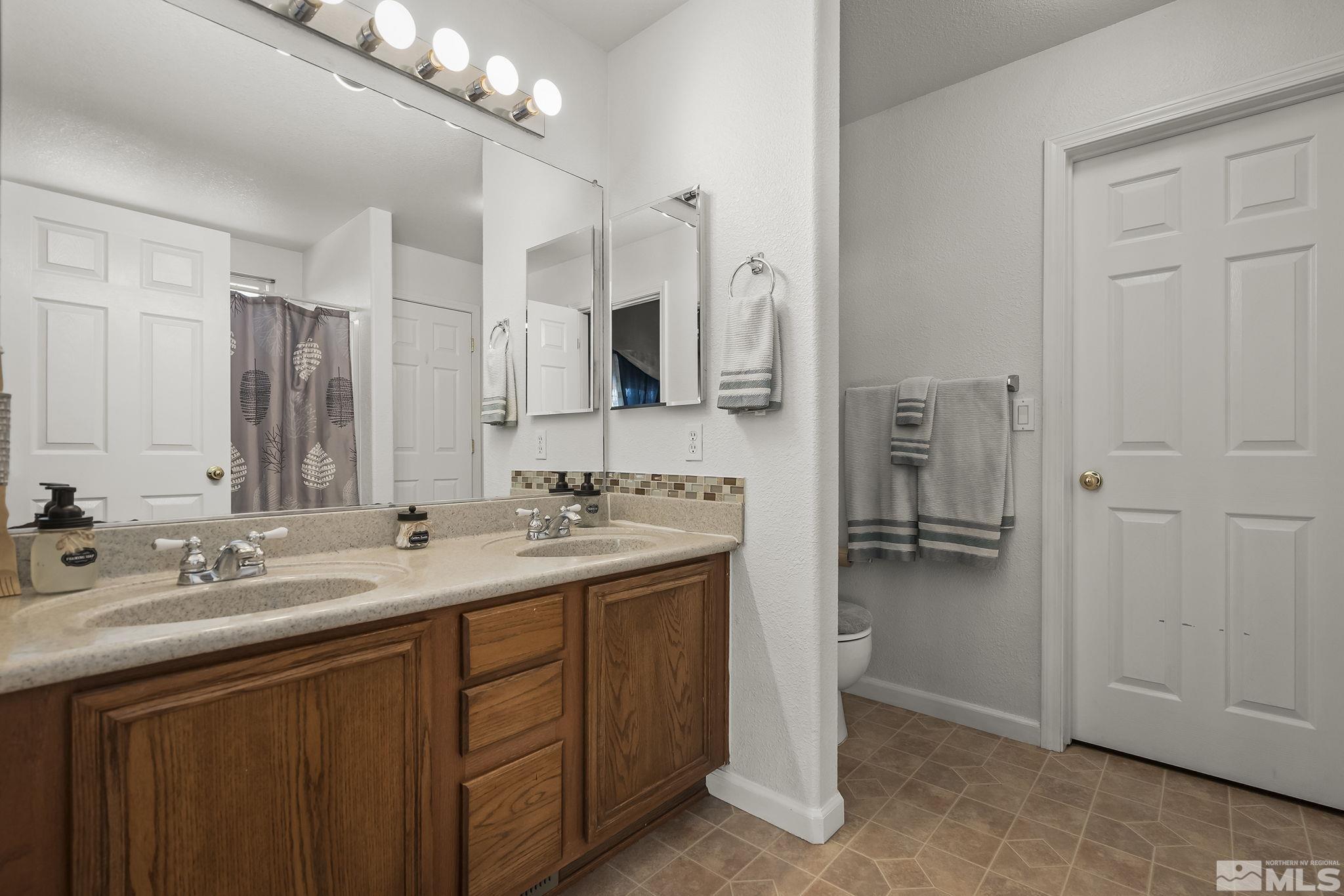 18216 Oakbrook Lane Reno, NV 89508 - Photo 11 of 19 Photo 11
