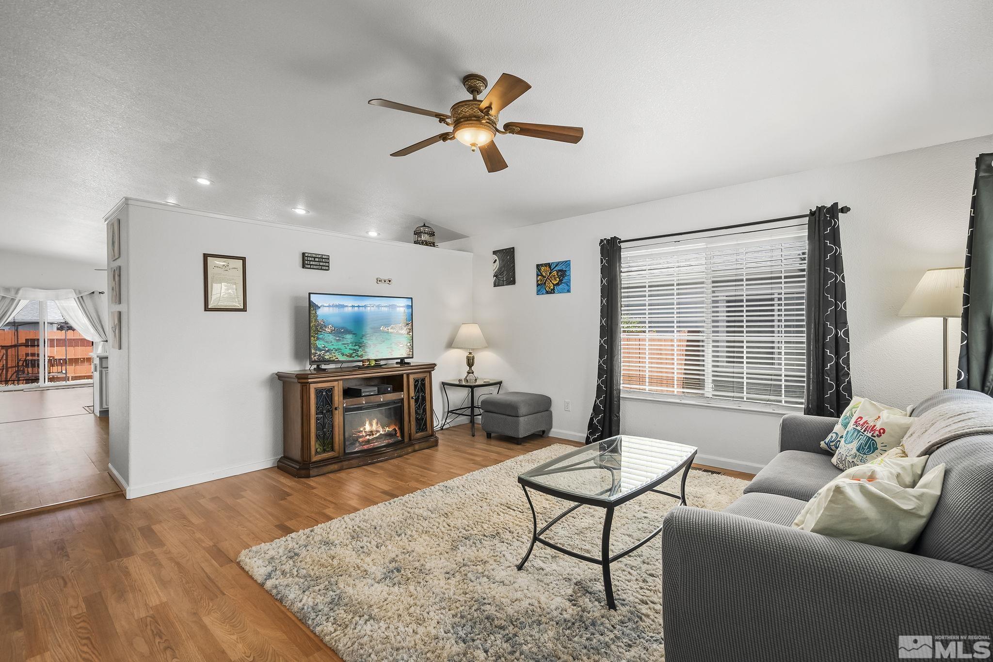 18216 Oakbrook Lane Reno, NV 89508 - Photo 3 of 19 Photo 3