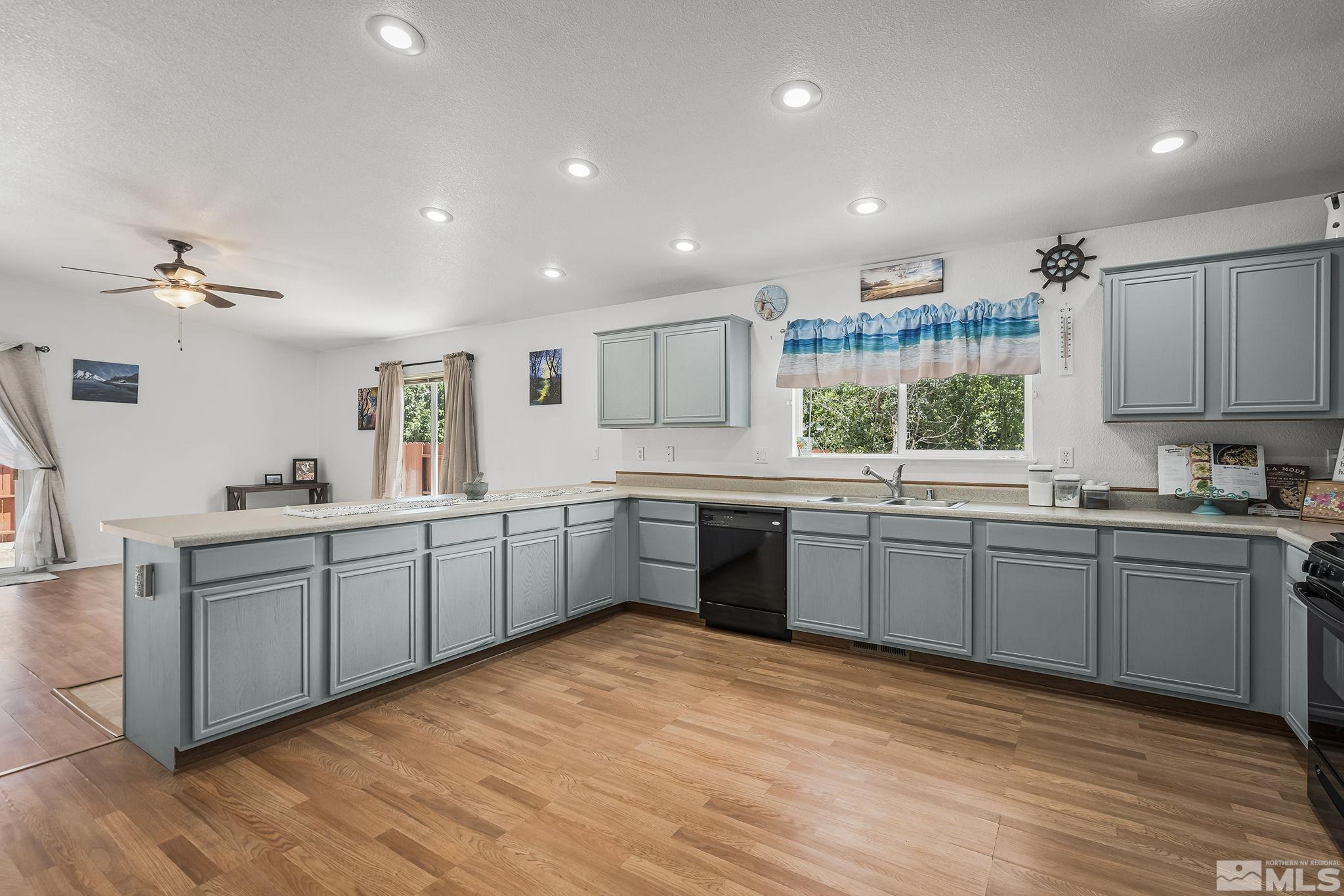 18216 Oakbrook Lane Reno, NV 89508 - Photo 5 of 19 Photo 5