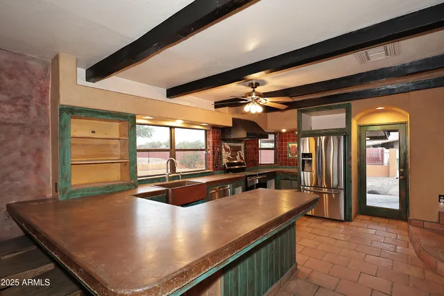 $1,200,000 | 28628 North 44th Street, Cave Creek, AZ 85331