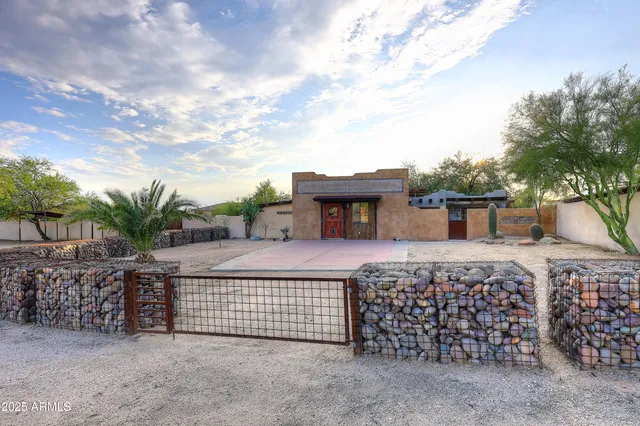 $1,200,000 | 28628 North 44th Street, Cave Creek, AZ 85331