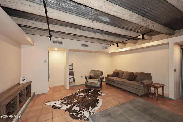 $1,200,000 | 28628 North 44th Street, Cave Creek, AZ 85331