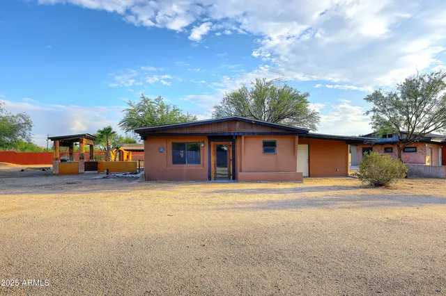$1,200,000 | 28628 North 44th Street, Cave Creek, AZ 85331