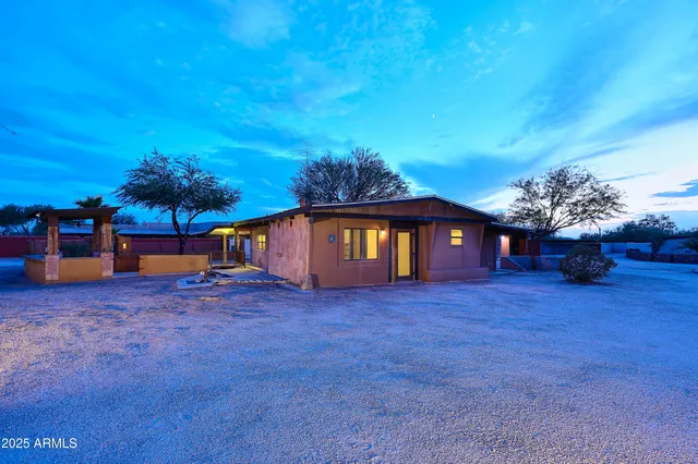 $1,200,000 | 28628 North 44th Street, Cave Creek, AZ 85331