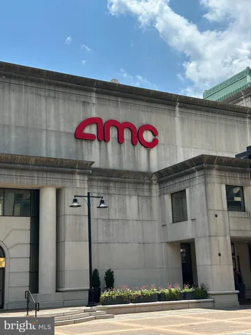 $414,500 | 2220 Fairfax Drive, Unit 309, Arlington, VA 22201