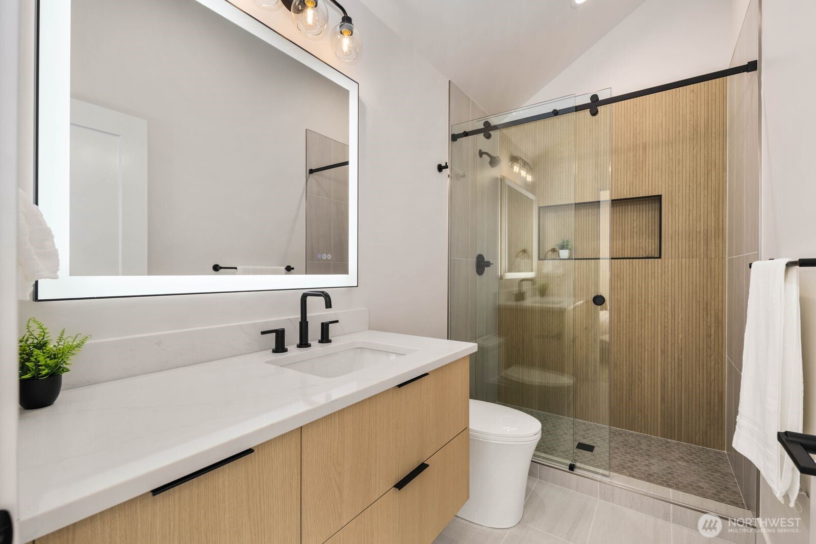 724 North 89th Street Seattle, WA 98103 - Photo 22 of 26 Gallery Image 22