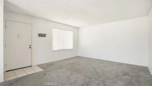 $2,300 | 833 Cinnamon Lane, Unit 4, Duarte, CA 91010