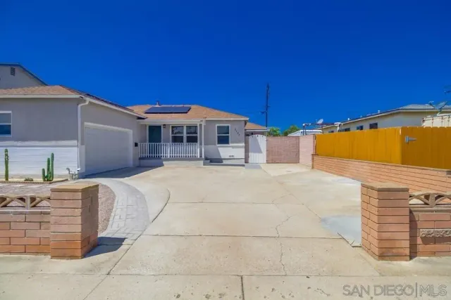 $1,109,988 | 3484 Armstrong Street, San Diego, CA 92111