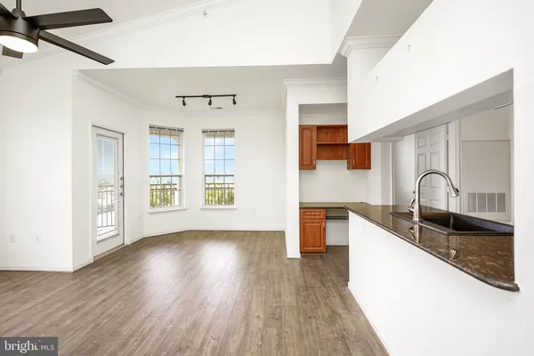 $330,000 | 12901 Centre Park Circle, Unit 420, Herndon, VA 20171
