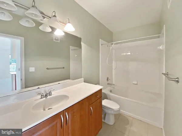 $330,000 | 12901 Centre Park Circle, Unit 420, Herndon, VA 20171