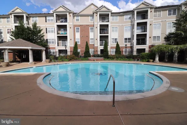$330,000 | 12901 Centre Park Circle, Unit 420, Herndon, VA 20171