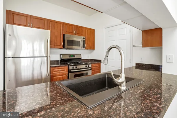 $330,000 | 12901 Centre Park Circle, Unit 420, Herndon, VA 20171