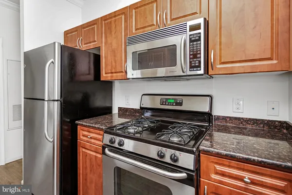 $330,000 | 12901 Centre Park Circle, Unit 420, Herndon, VA 20171