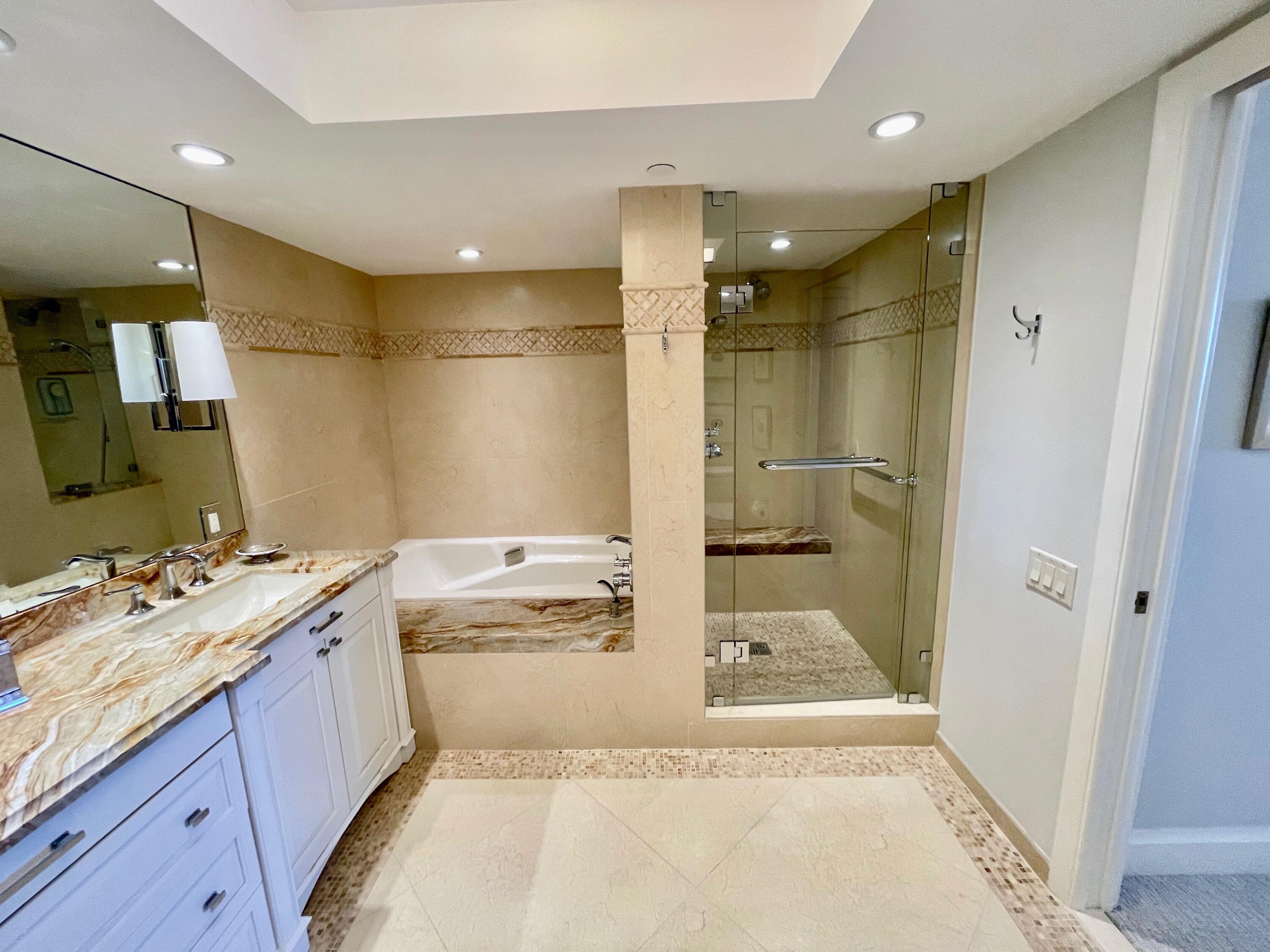 250 South Ocean Boulevard, Unit 6F Boca Raton, FL 33432 - Photo 49 of 94 IMG_2788