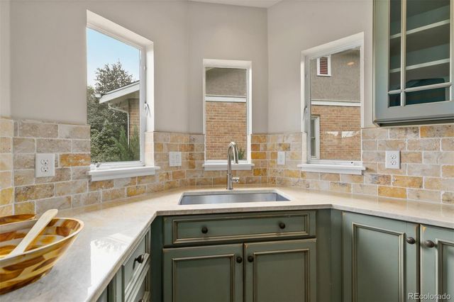 $1,183,995 | 750 South York Street, Denver, CO 80209