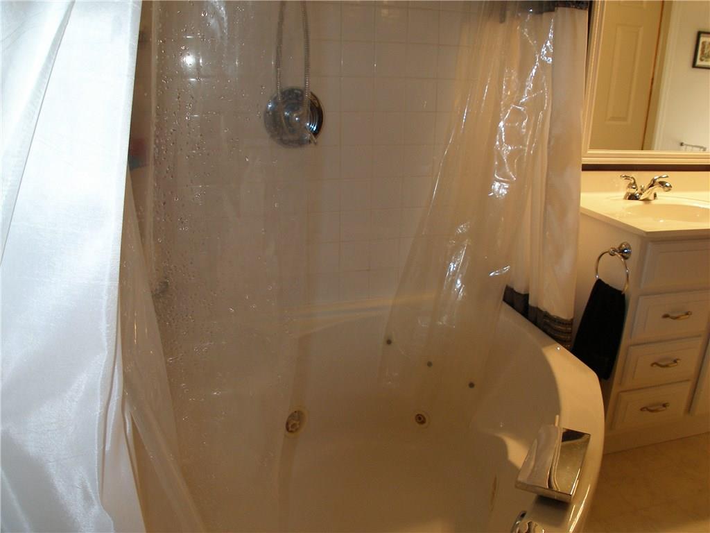 7521 Dean Road Indianapolis, IN 46240 - Photo 16 of 24 Gallery Image 16