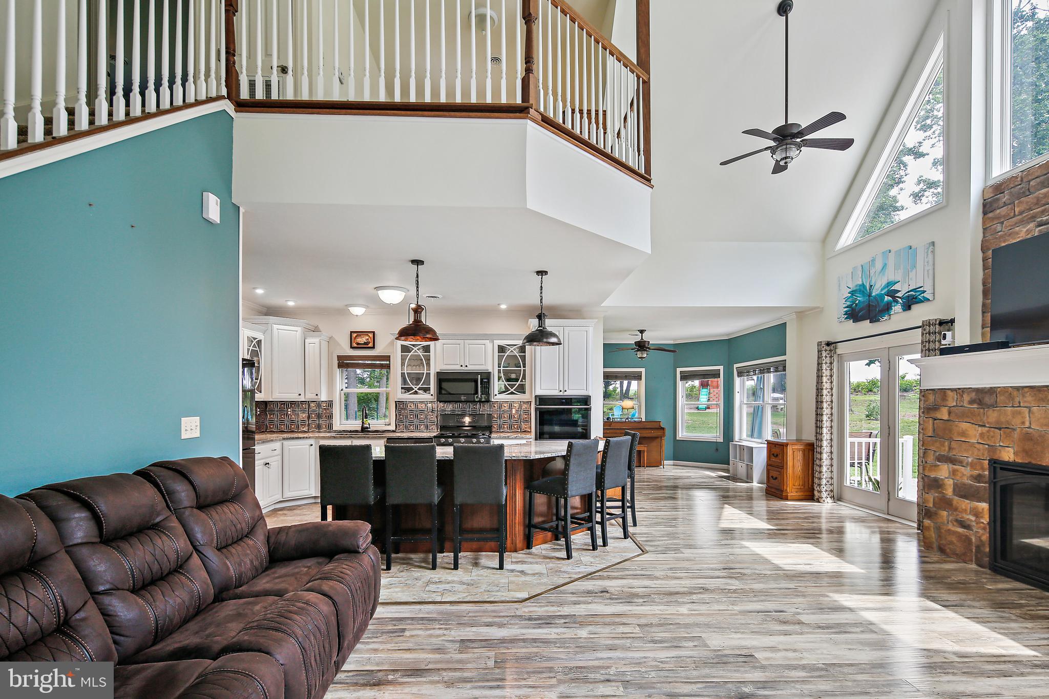 750 Barts Church Road Hanover, PA 17331 - Photo 6 of 56 Two Story Family Room