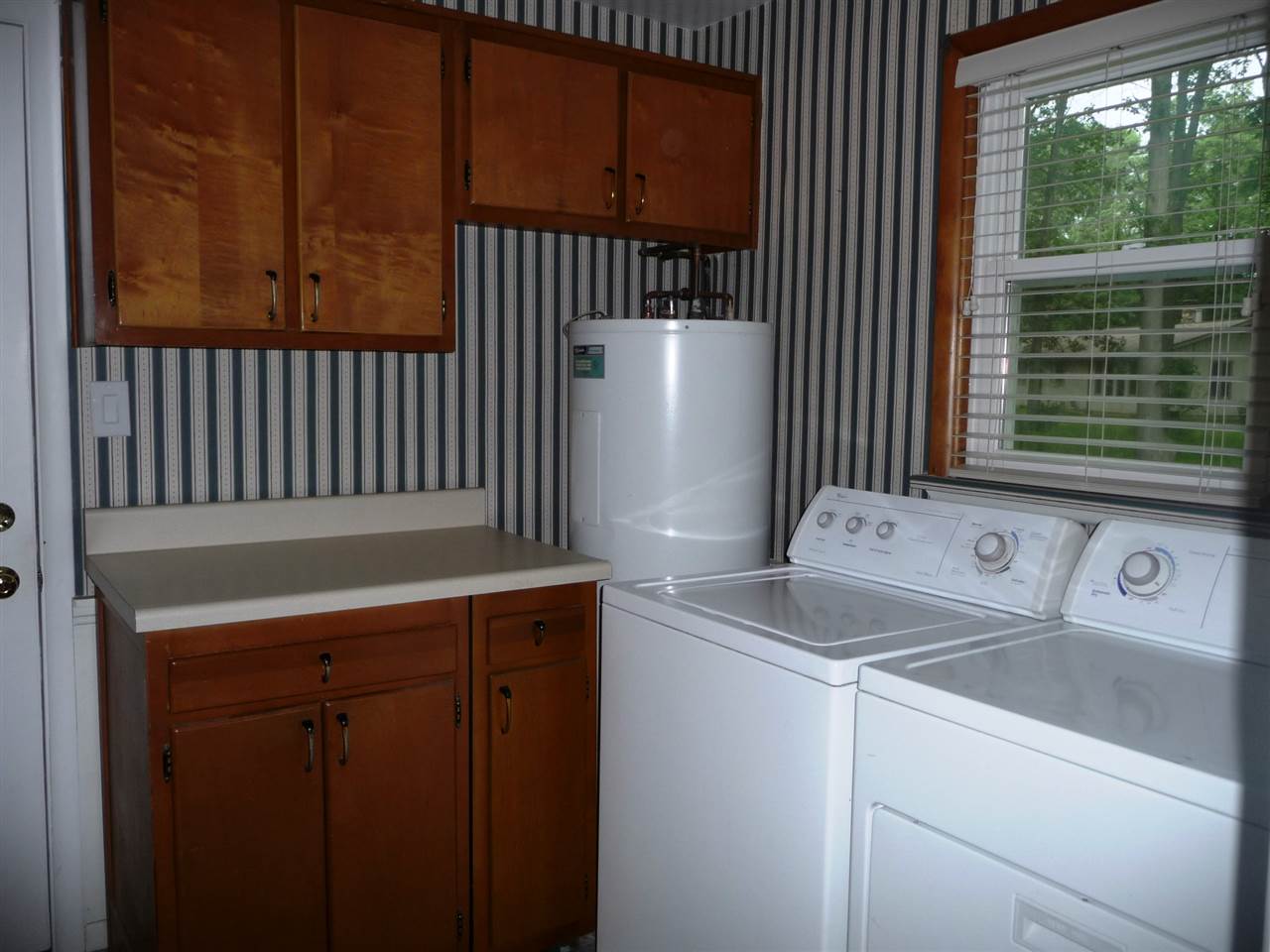 6221 Hosler Road Leo, IN 46765 - Photo 11 of 21
