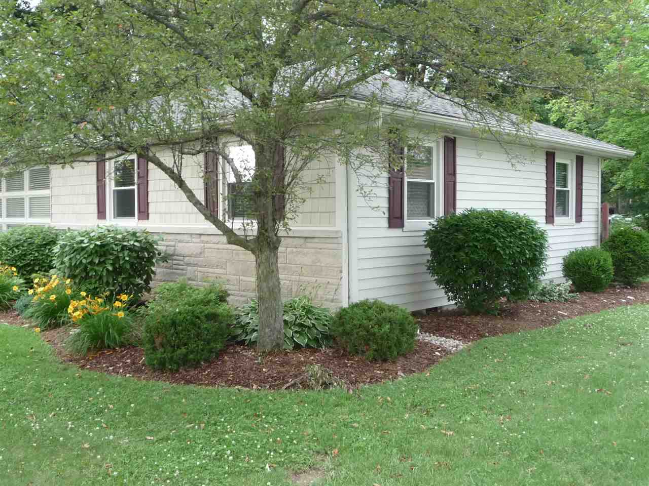 6221 Hosler Road Leo, IN 46765 - Photo 20 of 21