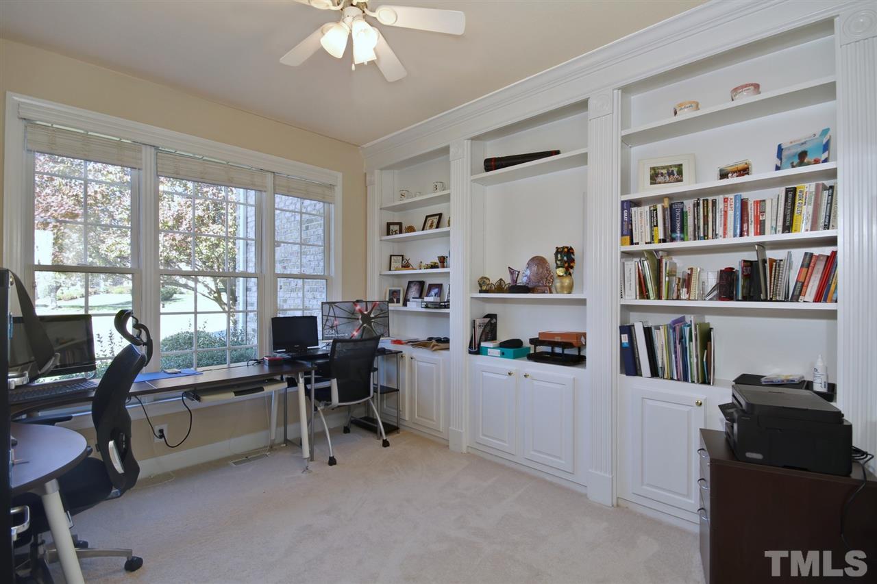 9313 Naples Court Raleigh, NC 27617 - Photo 12 of 28 Gallery Image 12