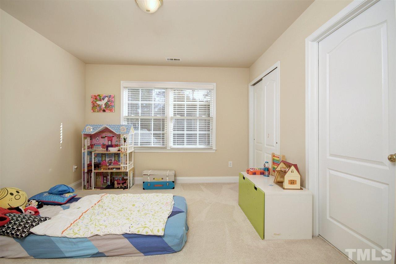 9313 Naples Court Raleigh, NC 27617 - Photo 18 of 28 Gallery Image 18