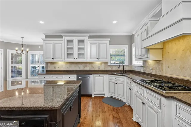 $585,000 | 210 Oakleaf Drive, Macon, GA 31210