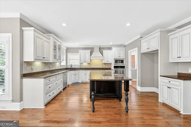 $585,000 | 210 Oakleaf Drive, Macon, GA 31210