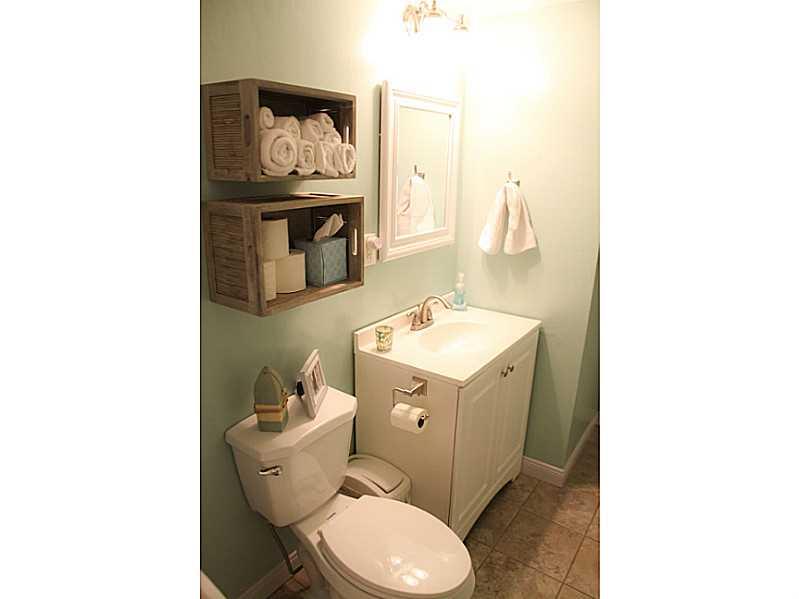 106 Logan Road Imperial, PA 15126 - Photo 8 of 17 Full Bath.